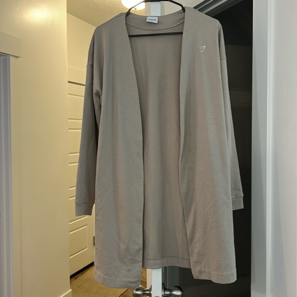 Whitney Simmons & gym shark cardigan